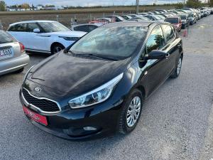 eladó KIA-Ceed-1.4-CVVT-3-év-kiterjesztett-garanciával használtautó