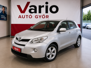 eladó Toyota-Urban-Cruiser-1.3-VVt-3-év-garanciával használtautó